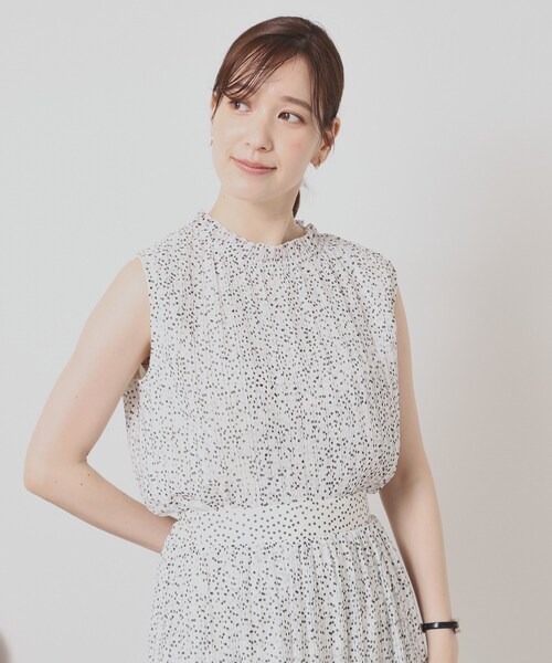 ITS'DEMO（イッツデモ）の「【手洗い可】楊柳プリーツブラウス（シャツ/ブラウス・レディース・イエロー/ブラック系/ホワイト系3/グリーン・00）」の17枚目の写真