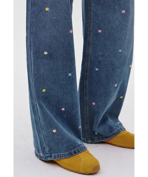 フラワーステッチ ストレートデニムパンツ FX25K104【Fano Studios