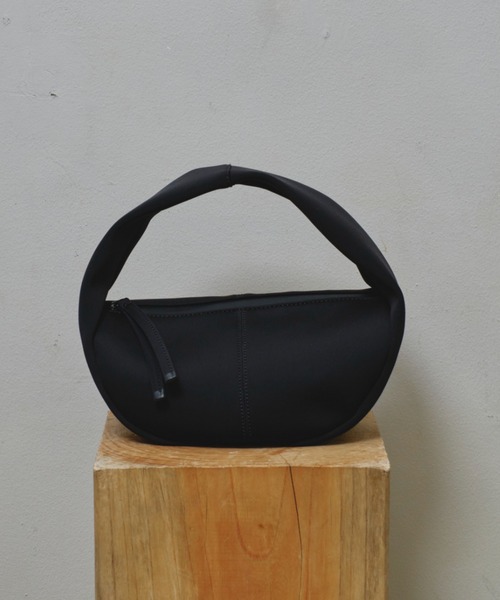 TODAYFUL（トゥデイフル）の「[TODAYFUL/トゥデイフル] ボンディング ラップ バッグ（トートバッグ・レディース・ダークブラウン/ブラック・F）」の5枚目の写真