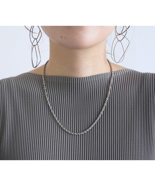 reca(レカ)の「セルフカット長袖マキシプリーツワンピース(ワンピース・レディース・ブラック/グレイッシュベージュ・FREE)」の5枚目の写真