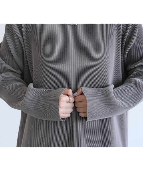 reca(レカ)の「セルフカット長袖マキシプリーツワンピース(ワンピース・レディース・ブラック/グレイッシュベージュ・FREE)」の4枚目の写真