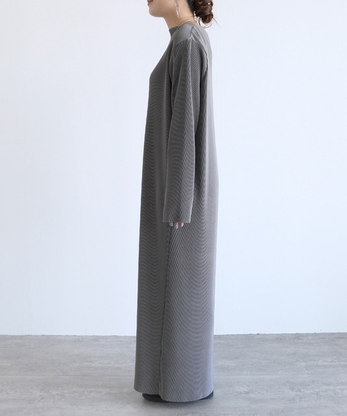 reca(レカ)の「セルフカット長袖マキシプリーツワンピース(ワンピース・レディース・ブラック/グレイッシュベージュ・FREE)」の8枚目の写真