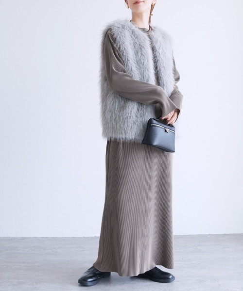 reca(レカ)の「セルフカット長袖マキシプリーツワンピース(ワンピース・レディース・ブラック/グレイッシュベージュ・FREE)」の21枚目の写真