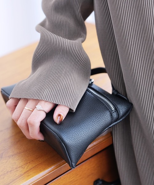 reca(レカ)の「セルフカット長袖マキシプリーツワンピース(ワンピース・レディース・ブラック/グレイッシュベージュ・FREE)」の18枚目の写真