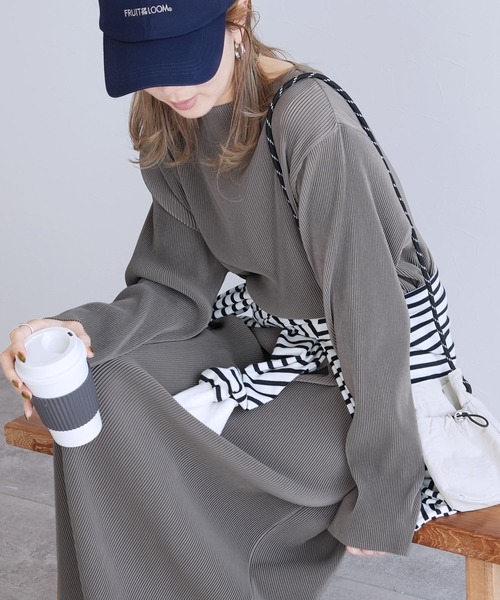 reca(レカ)の「セルフカット長袖マキシプリーツワンピース(ワンピース・レディース・ブラック/グレイッシュベージュ・FREE)」の21枚目の写真