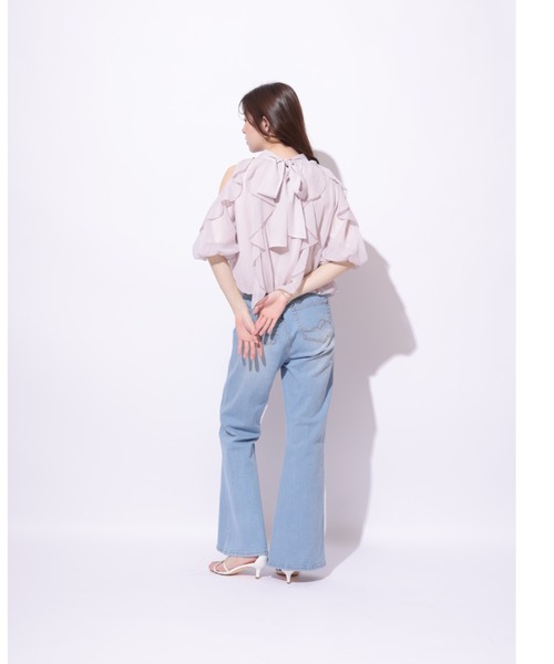 Rirandture（リランドチュール）の「美脚セミフレアデニムパンツ