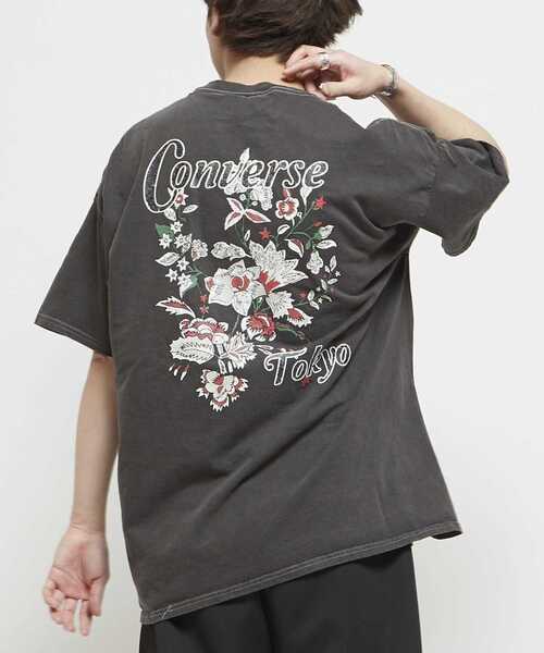 CONVERSE TOKYO（コンバーストウキョウ）の「PIGMENT DYE FLOWER LOGO TEE（Tシャツ/カットソー・レディース・ブルー/ブラック/ホワイト・SMALL/MEDIUM）」の10枚目の写真