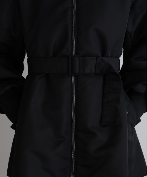 ◇ナイロンウエストベルトパフィージャケット（ブルゾン）｜LE PHIL