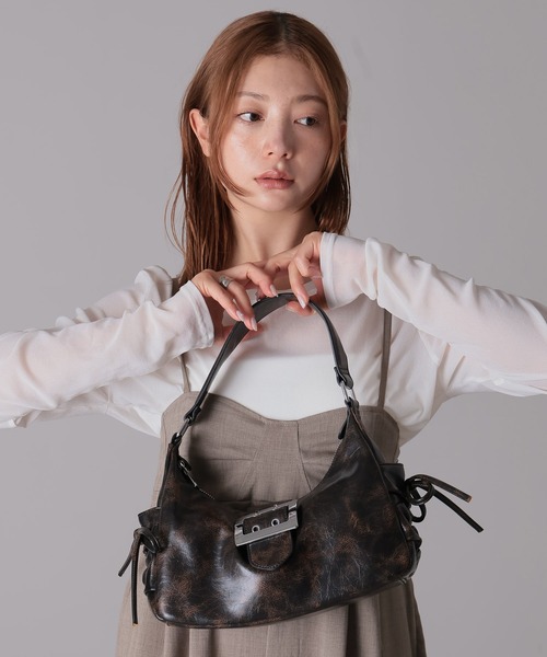 Bonjour Sagan（ボンジュールサガン）の「ヴィンテージライク サイドリボン ワンハンドルバッグ（ハンドバッグ・レディース・ブラック系その他・FREE）」の17枚目の写真