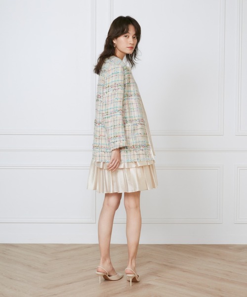 INED(イネド)の「シャーリングプリーツワンピース《la veille by SUPERIOR CLOSET》(ワンピース・レディース・アイボリー/ブラック・7号/9号/11号)」の8枚目の写真