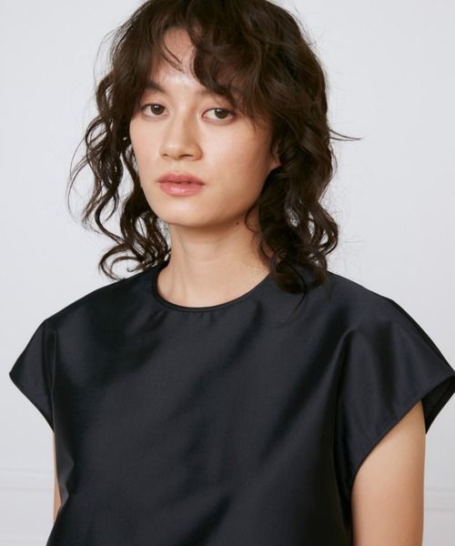 INED(イネド)の「シャーリングプリーツワンピース《la veille by SUPERIOR CLOSET》(ワンピース・レディース・アイボリー/ブラック・7号/9号/11号)」の17枚目の写真