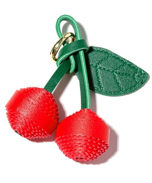 crossi（クロッシー）の「さくらんぼPUレザーチャーム（チャーム・レディース・ホワイト/レッド/ブラック・FREE）」の9枚目の写真