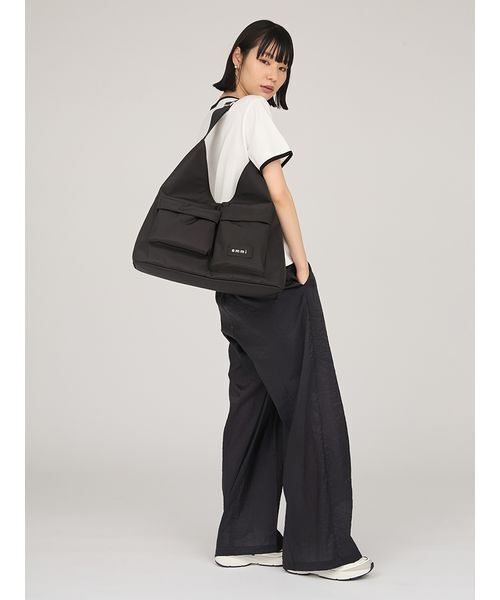 emmi（エミ）の「トライアングルショルダーバッグ（ショルダーバッグ・レディース・レッド/ブラック/オリーブ・F）」の14枚目の写真