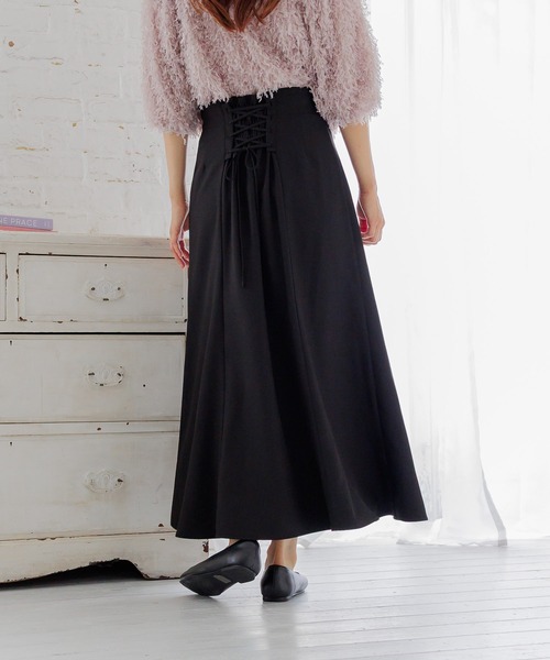 mysty woman(ミスティウーマン)の「レースアップマーメイドスカート 582377(スカート・レディース・ブラック/モカ/ダークベージュ・FREE)」の2枚目の写真