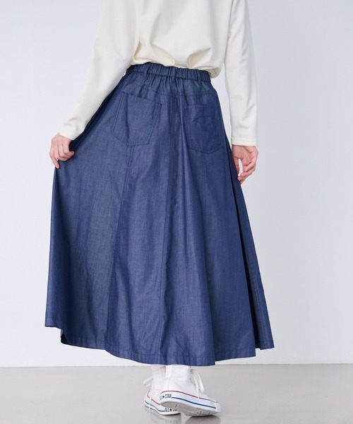 Arnold Palmer（アーノルドパーマー）の「裏ワザデニム イージーケア セミフレアスカート（スカート・レディース・インディゴブルー/ライトブルー・L/M/S）」の11枚目の写真