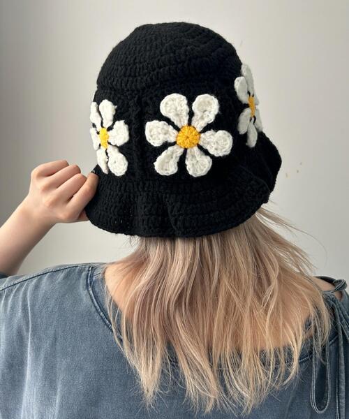 WEGO（ウィゴー）の「WEGO/フラワーフリルニットハット（ハット・レディース・ブラック/ホワイト・FREE）」の2枚目の写真