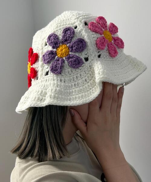 WEGO（ウィゴー）の「WEGO/フラワーフリルニットハット（ハット・レディース・ブラック/ホワイト・FREE）」の4枚目の写真