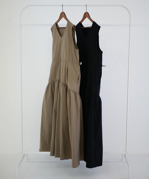 My shawty（ﾏｲｼｬｳﾃｨｰ）の「tiered drawstring onepiece（ワンピース・レディース・ダークベージュ/ブラック・FREE）」の13枚目の写真