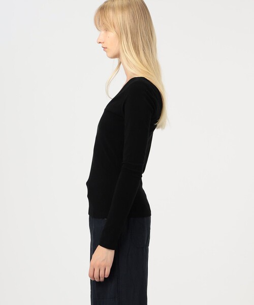 JAMES PERSE(ジェームスパース)の「コットンストレッチ ディープVネックTシャツ WLSR3044(Tシャツ/カットソー・レディース・ホワイト/ブラック・2/0/1)」の5枚目の写真