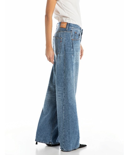 REPLAY（リプレイ）の「バギーフィットNARJA　コットンリヨセルブルーデニム（デニムパンツ・レディース・ブルー・W28xL32/W27xL32/W26xL32/W25xL32/W24xL32/W23xL32）」の4枚目の写真