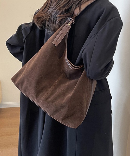 folka（フォルカ）の「8B40 スエード×PUレザー 2WAY MIX コンビ ショルダーバッグ A4サイズ対応（ショルダーバッグ・レディース・ブラウン/ブラック/ライトブラウン・ONESIZE）」の3枚目の写真