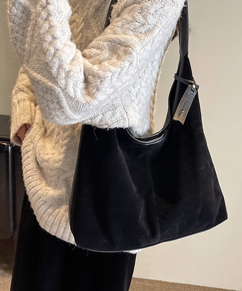 folka（フォルカ）の「8B40 スエード×PUレザー 2WAY MIX コンビ ショルダーバッグ A4サイズ対応（ショルダーバッグ・レディース・ブラウン/ブラック/ライトブラウン・ONESIZE）」の2枚目の写真