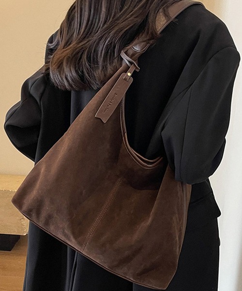 folka（フォルカ）の「8B40 スエード×PUレザー 2WAY MIX コンビ ショルダーバッグ A4サイズ対応（ショルダーバッグ・レディース・ブラウン/ブラック/ライトブラウン・ONESIZE）」の6枚目の写真