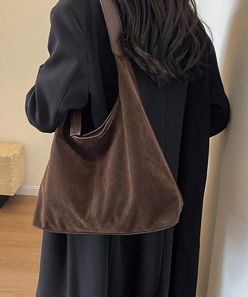 folka（フォルカ）の「8B40 スエード×PUレザー 2WAY MIX コンビ ショルダーバッグ A4サイズ対応（ショルダーバッグ・レディース・ブラウン/ブラック/ライトブラウン・ONESIZE）」の5枚目の写真