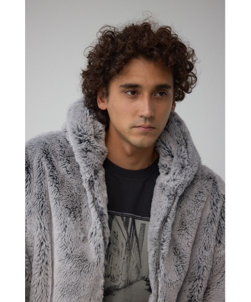 AZUL by moussy（アズールバイマウジー）の「フェイクファーブルゾン