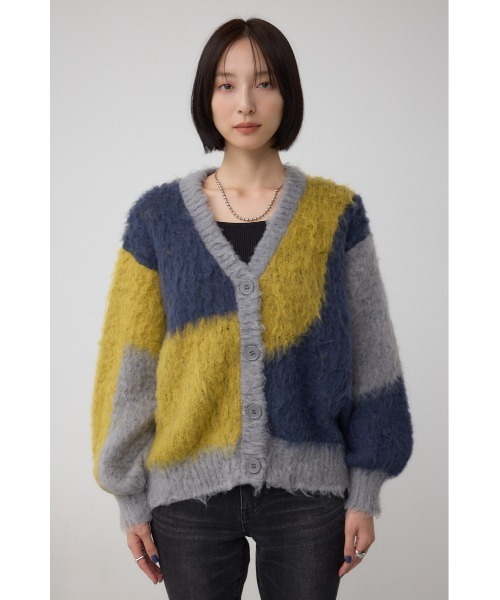 AZUL by moussy（アズールバイマウジー）の「ブロッキンググラデーションカーディガン（カーディガン/ボレロ・レディース・ブルー系その他/ピンク系その他/ブルー系その他3・SMALL/MEDIUM）」の5枚目の写真