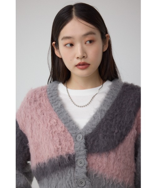 AZUL by moussy（アズールバイマウジー）の「ブロッキンググラデーションカーディガン（カーディガン/ボレロ・レディース・ブルー系その他/ピンク系その他/ブルー系その他3・SMALL/MEDIUM）」の13枚目の写真