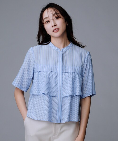 UNTITLED（アンタイトル）の「【短丈/前ボタン/五分袖】ストライプフリルシャツ（シャツ/ブラウス・レディース・ブルー系7/ホワイト系3・04/02/00/48/44）」の2枚目の写真