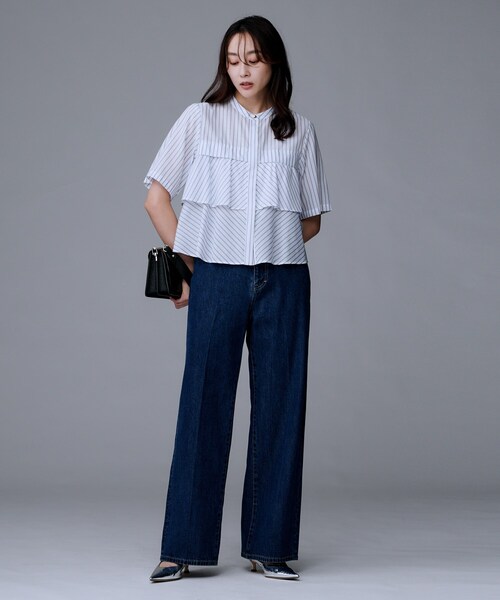 UNTITLED（アンタイトル）の「【短丈/前ボタン/五分袖】ストライプフリルシャツ（シャツ/ブラウス・レディース・ブルー系7/ホワイト系3・04/02/00/48/44）」の13枚目の写真