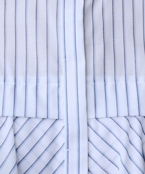 UNTITLED（アンタイトル）の「【短丈/前ボタン/五分袖】ストライプフリルシャツ（シャツ/ブラウス・レディース・ブルー系7/ホワイト系3・04/02/00/48/44）」の14枚目の写真