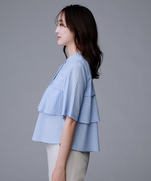 UNTITLED（アンタイトル）の「【短丈/前ボタン/五分袖】ストライプフリルシャツ（シャツ/ブラウス・レディース・ブルー系7/ホワイト系3・04/02/00/48/44）」の8枚目の写真