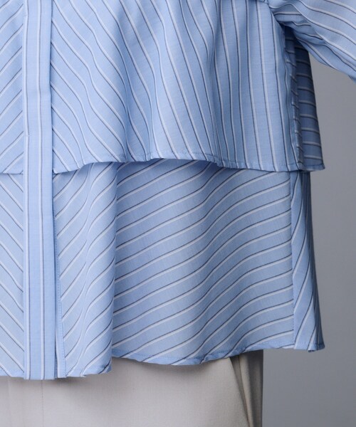 UNTITLED（アンタイトル）の「【短丈/前ボタン/五分袖】ストライプフリルシャツ（シャツ/ブラウス・レディース・ブルー系7/ホワイト系3・04/02/00/48/44）」の4枚目の写真