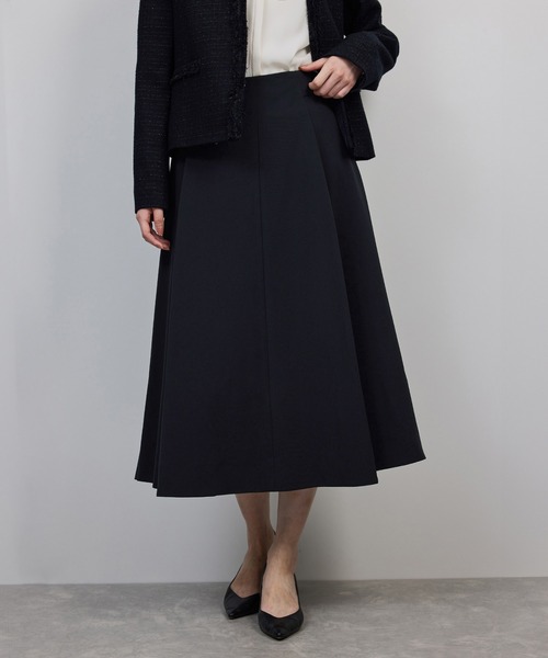 ROPE'(ロペ)の「トリアセダブルクロス ハイウエストフレアスカート/イージーケア・セットアップ対応・25AW(スカート・レディース・ネイビー・40/38/36)」の5枚目の写真