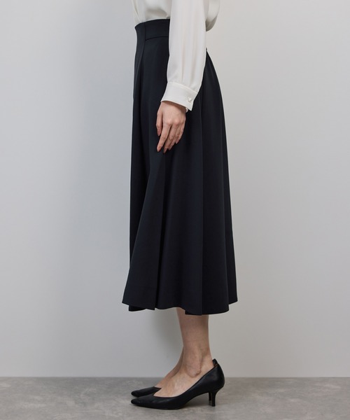 ROPE'(ロペ)の「トリアセダブルクロス ハイウエストフレアスカート/イージーケア・セットアップ対応・25AW(スカート・レディース・ネイビー・40/38/36)」の10枚目の写真