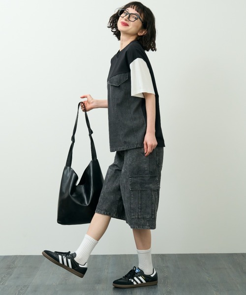A.D.C.L.(エーディーシーエル)の「カーゴポケット付き ミディ丈 デニムパンツ(カーゴパンツ・レディース・ブラック/ブルー・M/L)」の21枚目の写真