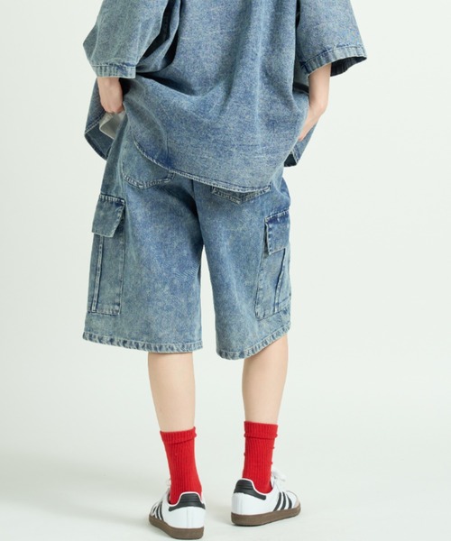 A.D.C.L.（エーディーシーエル）の「カーゴポケット付き ミディ丈 デニムパンツ（カーゴパンツ・レディース・ブラック/ブルー・M/L）」の22枚目の写真