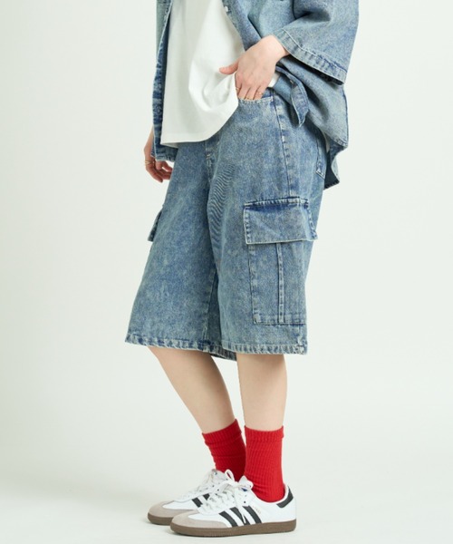 A.D.C.L.（エーディーシーエル）の「カーゴポケット付き ミディ丈 デニムパンツ（カーゴパンツ・レディース・ブラック/ブルー・M/L）」の21枚目の写真