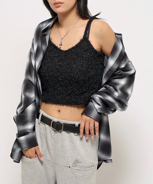 WHO'S WHO gallery(フーズフーギャラリー)の「シャギーニットキャミ(ニット/セーター・レディース・ホワイト/ブラック/ブラウン・FREE)」の1枚目の写真