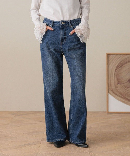 LOWRYS FARM(ローリーズファーム)の「ストレッチデニムフレアパンツ 588985(デニムパンツ・レディース・ブルー/ブラック/ライトブルー・LARGE/MEDIUM)」の3枚目の写真