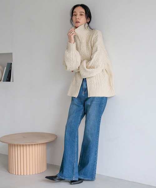 LOWRYS FARM(ローリーズファーム)の「ストレッチデニムフレアパンツ 588985(デニムパンツ・レディース・ブルー/ブラック/ライトブルー・LARGE/MEDIUM)」の5枚目の写真