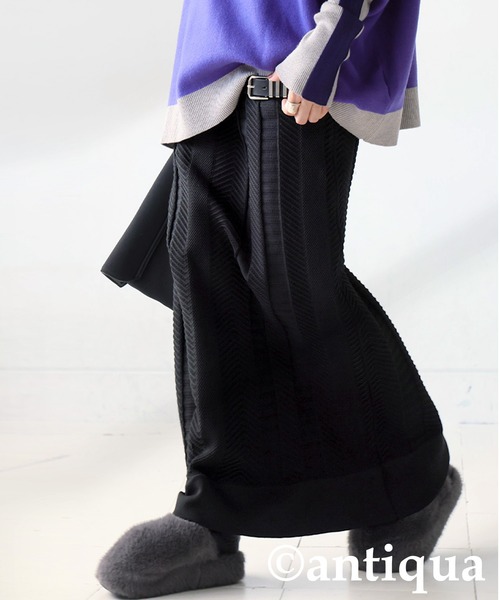antiqua(アンティカ)の「スポンジニットロングスカート(スカート・レディース・ブルー/ブラック/カーキ/レッド・ONESIZE)」の6枚目の写真
