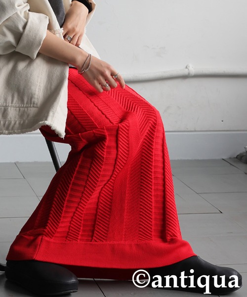 antiqua(アンティカ)の「スポンジニットロングスカート(スカート・レディース・ブルー/ブラック/カーキ/レッド・ONESIZE)」の22枚目の写真