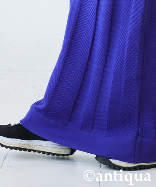 antiqua(アンティカ)の「スポンジニットロングスカート(スカート・レディース・ブルー/ブラック/カーキ/レッド・ONESIZE)」の16枚目の写真