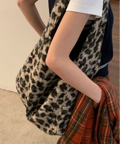FREE STYLISTS(フリー スタイリスト)の「Y2K ウールライク レオパード ショルダーバッグ 大容量(ショルダーバッグ・レディース・ブラック/レオパード・FREE)」の13枚目の写真
