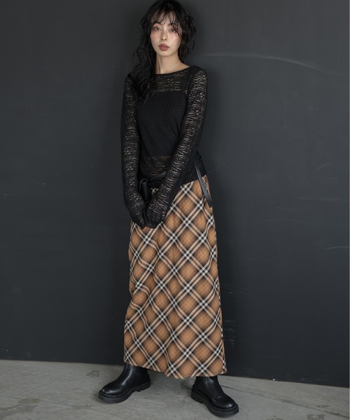SUGAR BISKET(シュガービスケット)の「バックオープンシアーレーストップス(Tシャツ/カットソー・レディース・ブラック/アイボリー・フリー)」の16枚目の写真