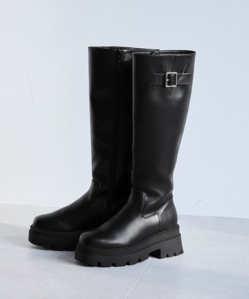 Juze（ジュゼ）の「サイドバックルタンクソールロングブーツ（ブーツ・レディース・ダークブラウン/ブラック・S/L/M）」の16枚目の写真